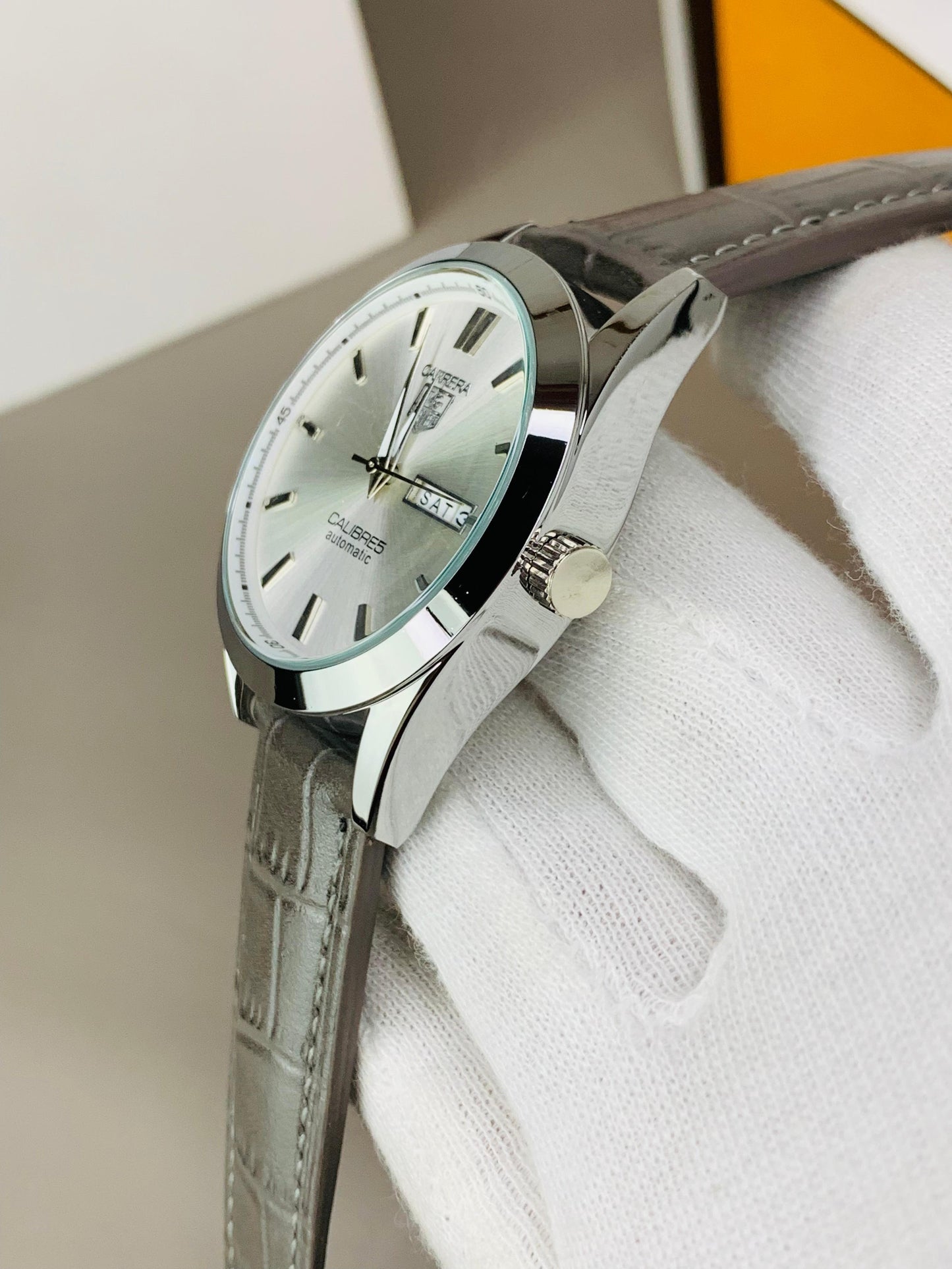 Tag C5 White/Grey