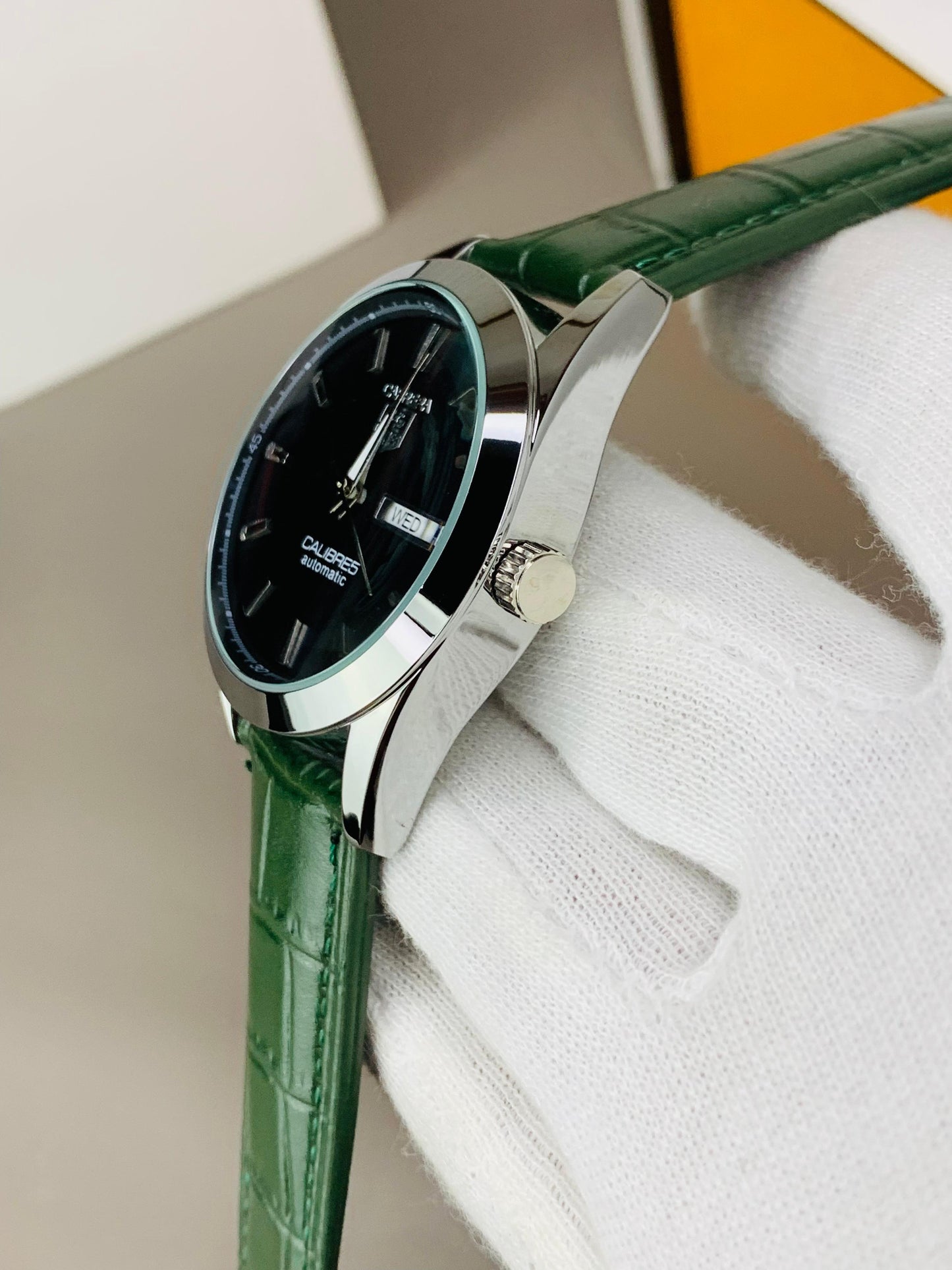 Tag C5 Black/Green
